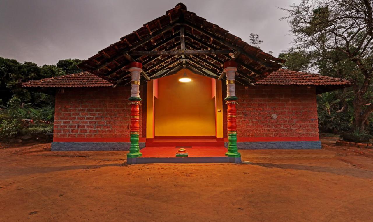 Hotel Allaranda Homestay Madikeri Exterior photo